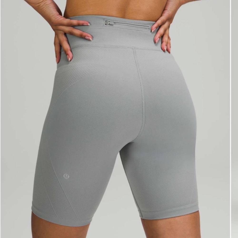 Lululemon For the Chill of It high rise short 8”